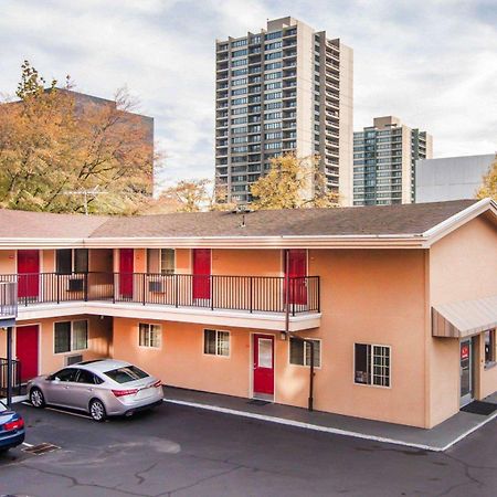 Econo Lodge City Center Portland Eksteriør billede